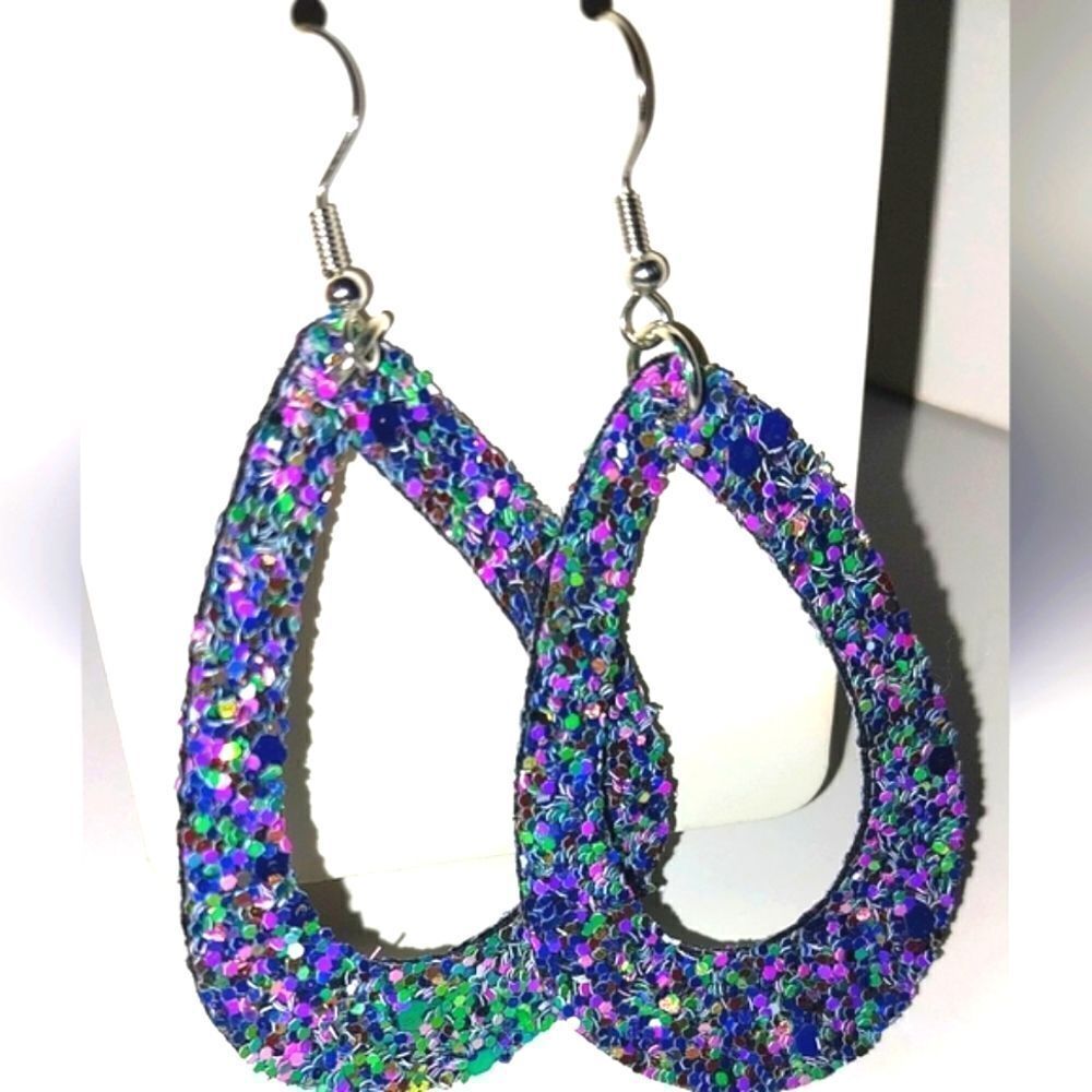 Beautiful bedazzled fashion earrings